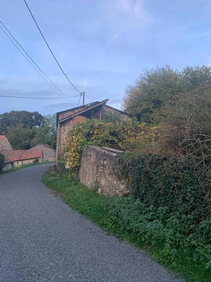 Holiday home Busset Liages Situe Dans Le Bourbonnais 1 Chambres Lit Double Et Un Clic Clac France